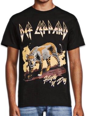NWT Def Leppard Graphic Short Sleeve Tee